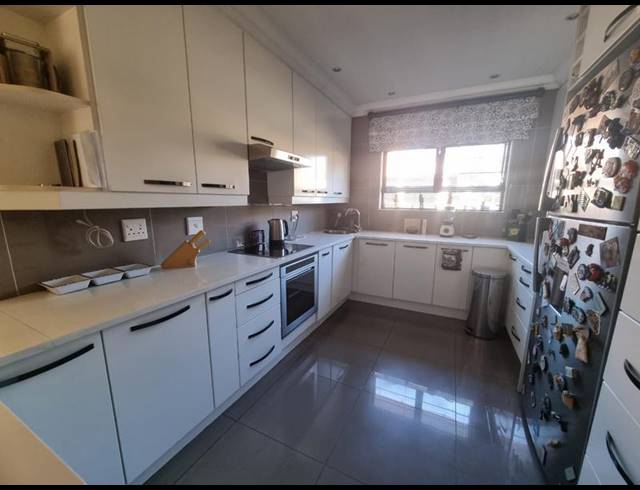 3 BEDROOM TOWNHOUSE FOR SALE IN NEWMARKET